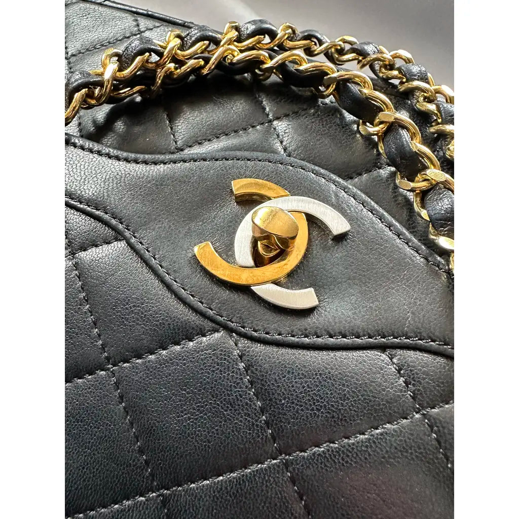 Vintage Chanel Timeless Classique Diana Bag