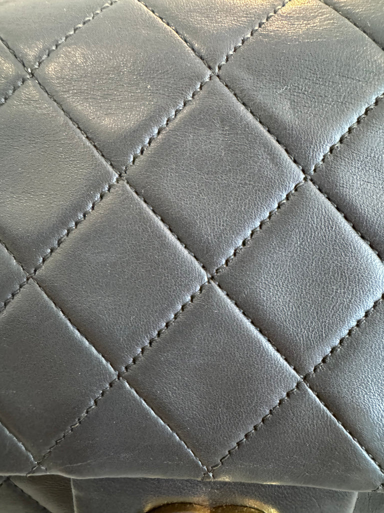 Vintage Chanel Timeless Classique Medium Double Flap Lambskin 24 K Gold H/W