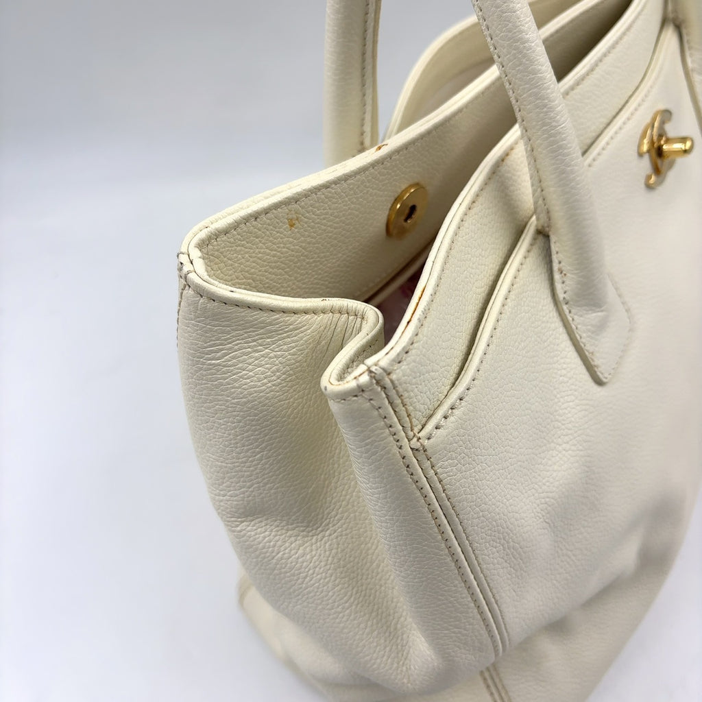 Chanel Calfskin Cerf Executive Shopper Tote White