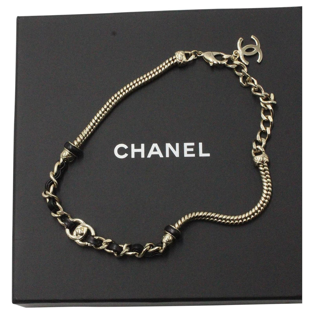 Chanel 21S Gold & Leather Chain Turn Lock Choker