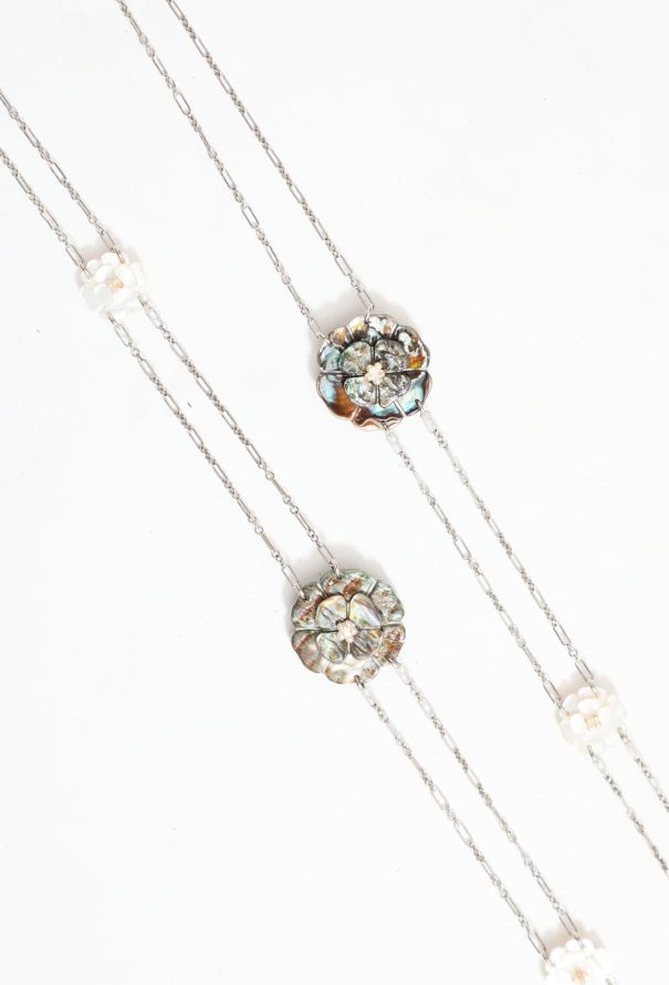 Chanel 1998 Mother of Pearl Floral Camellia Chainlink Sautoir