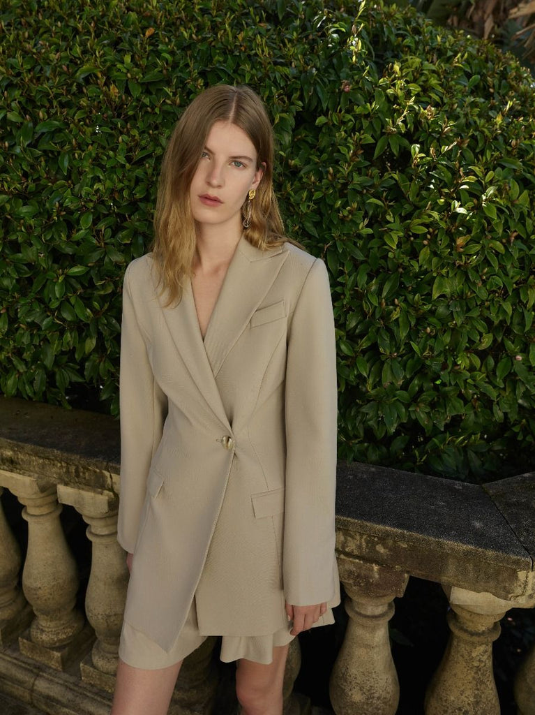 Anna Quan Sienna Blazer And Pant Set (For Hire)