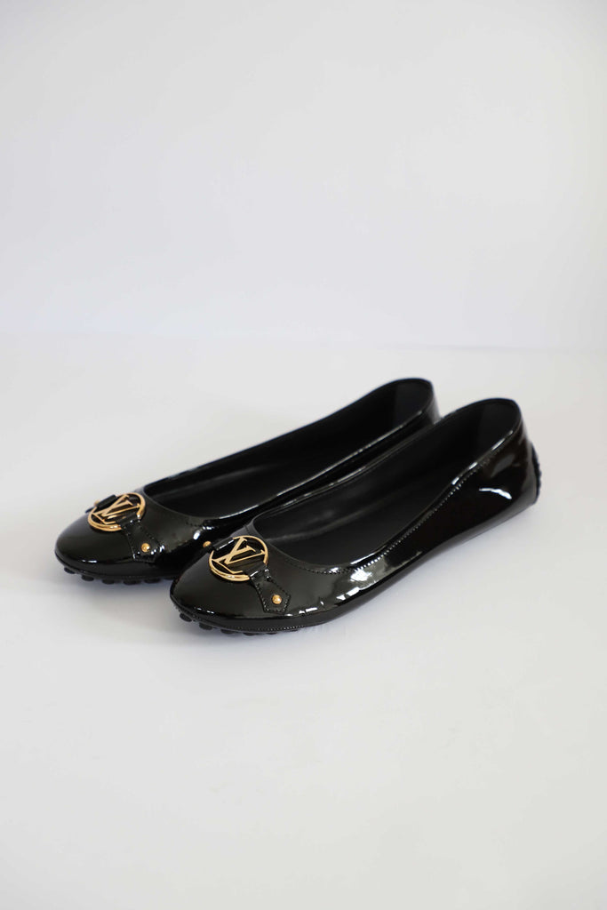 Patent leather ballet flats Louis Vuitton Beige size 6.5 US in Patent  leather - 26056647